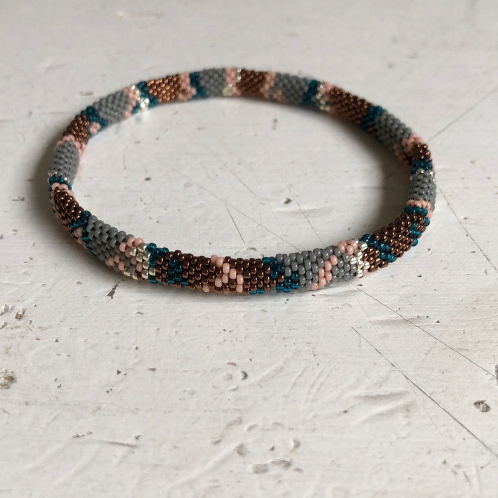 Jewelry - Picture 3 of 4